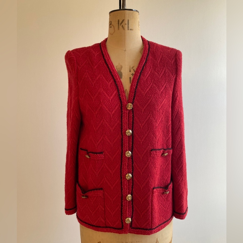 Vintage Chanel like jacket blazer red knit gold buttons